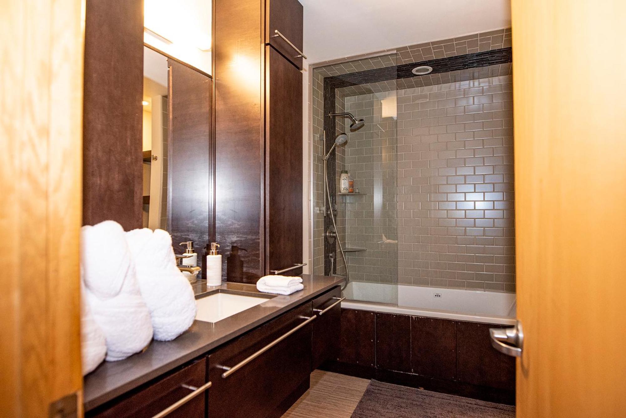 شقة Modern Lofts Next To Georgia St. & Convention Ctr. إنديانابوليس المظهر الخارجي الصورة
